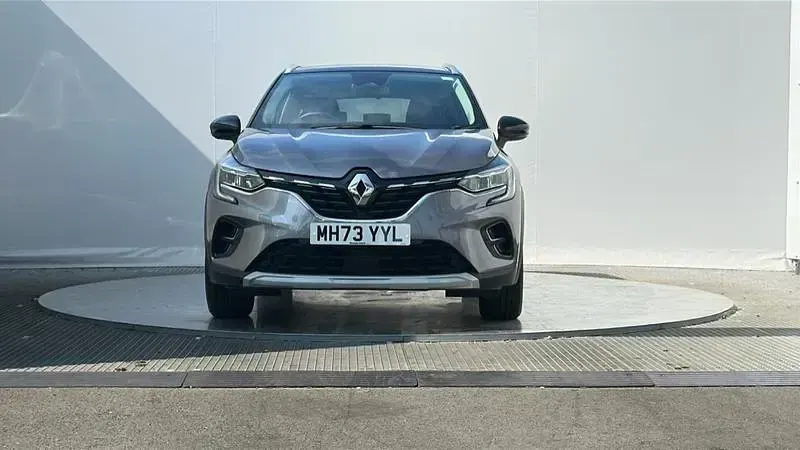 Used Renault Captur Techno 145 HP (106 kW) 2024 Grey/black SUV