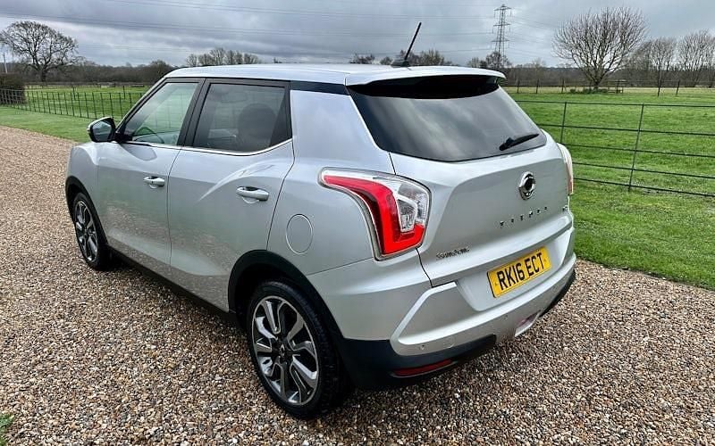 Used Ssangyong (KGM) Tivoli 128 HP (94 kW) 2018 SUV