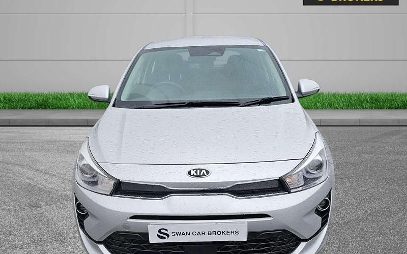 Used Kia Rio 101 HP (74 kW) 2021 Silver Hatchback