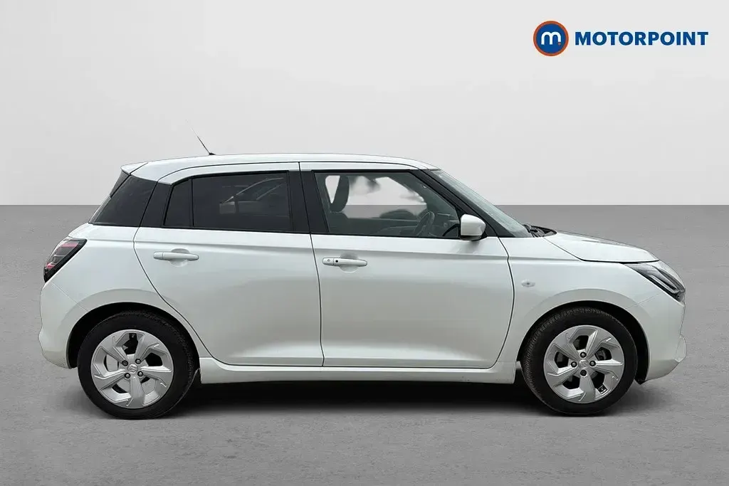 Używany Suzuki Swift 2025 Biały Hatchback