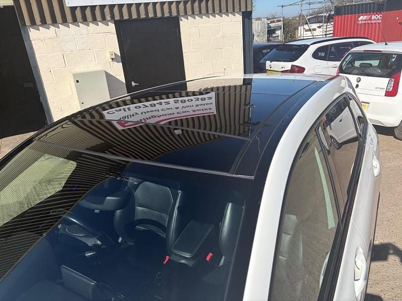 Used Mercedes B180 109 HP (80 kW) 2012 White MPV