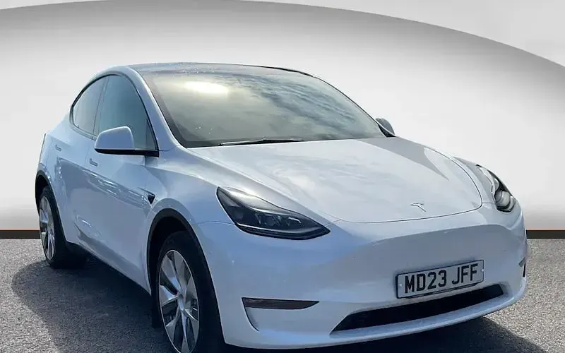 Used Tesla Model Y Long Range AWD 286 kW (389 HP) 2025 SUV