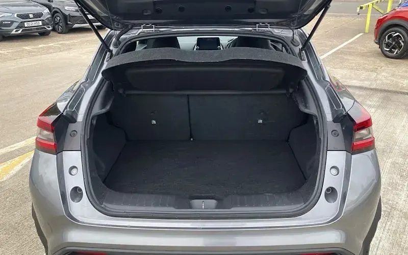 Used Nissan Juke N-Connecta 114 HP (83 kW) 2023 Grey SUV
