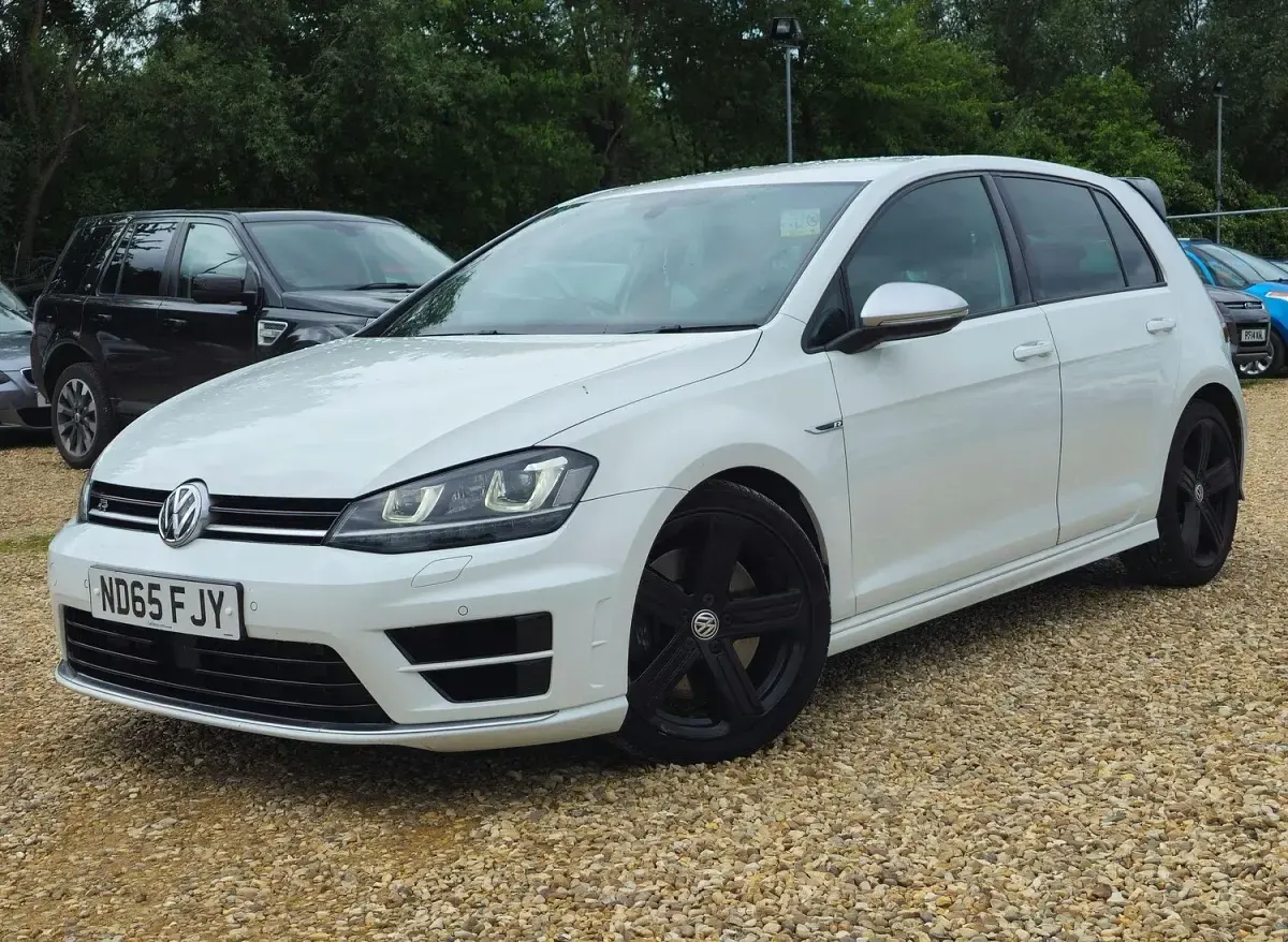 Used VW Golf VII R 2015 White Hatchback