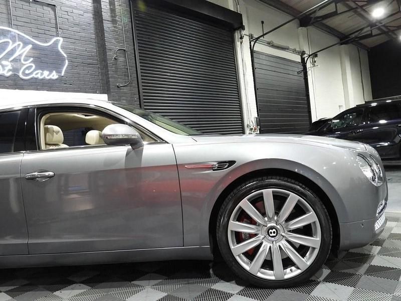 Used Bentley Flying Spur 625 HP (459 kW) 2014 Grey Sedan