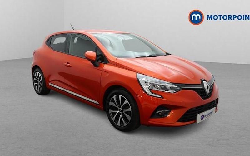 Używany Renault Clio V Iconic 101 KM (74 kW) 2020 Hatchback