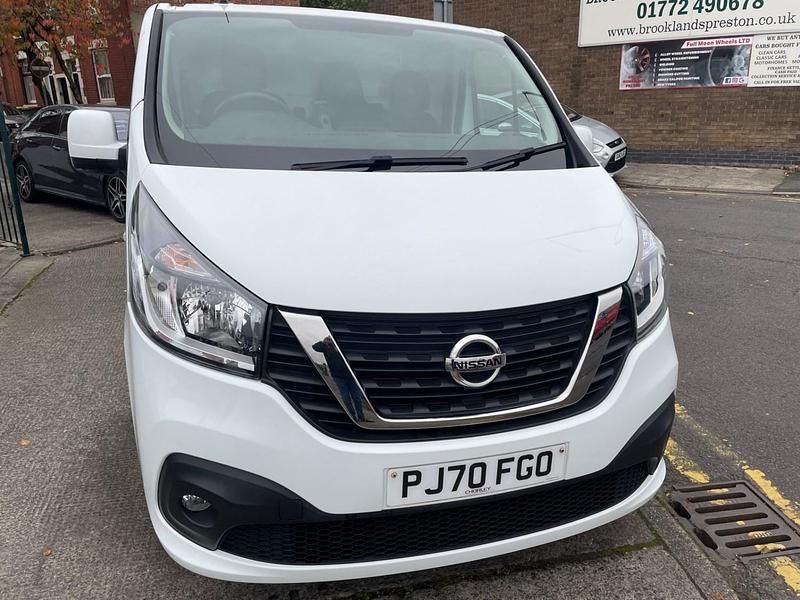 Used Nissan NV300 Acenta 2020 White Van
