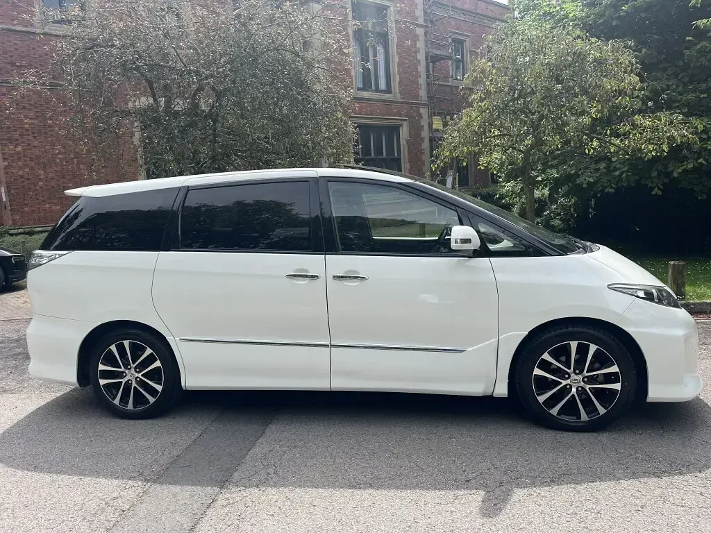 Used Toyota Estima Premium 2016 White MPV