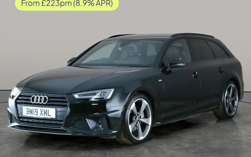 Usado Audi A4 Black Edition 190 HP (139 kW) 2019 Carrinha