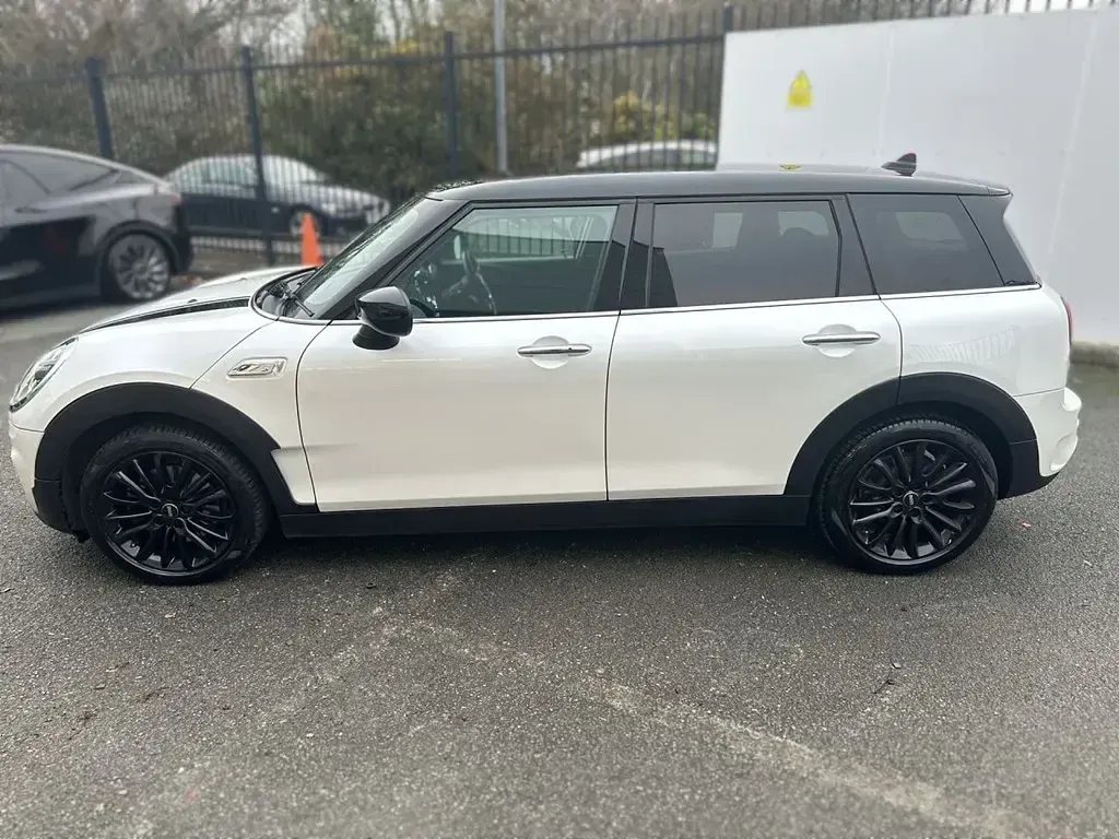 Used Mini Cooper Clubman Classic 192 HP (141 kW) 2023 White Estate