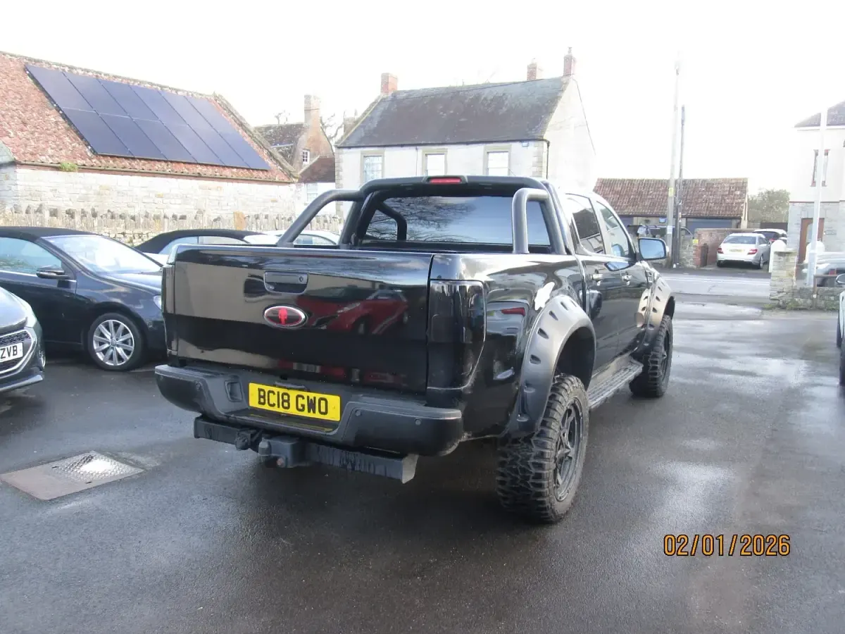Used Ford Ranger Limited 200 HP (147 kW) 2018 Black Pickup