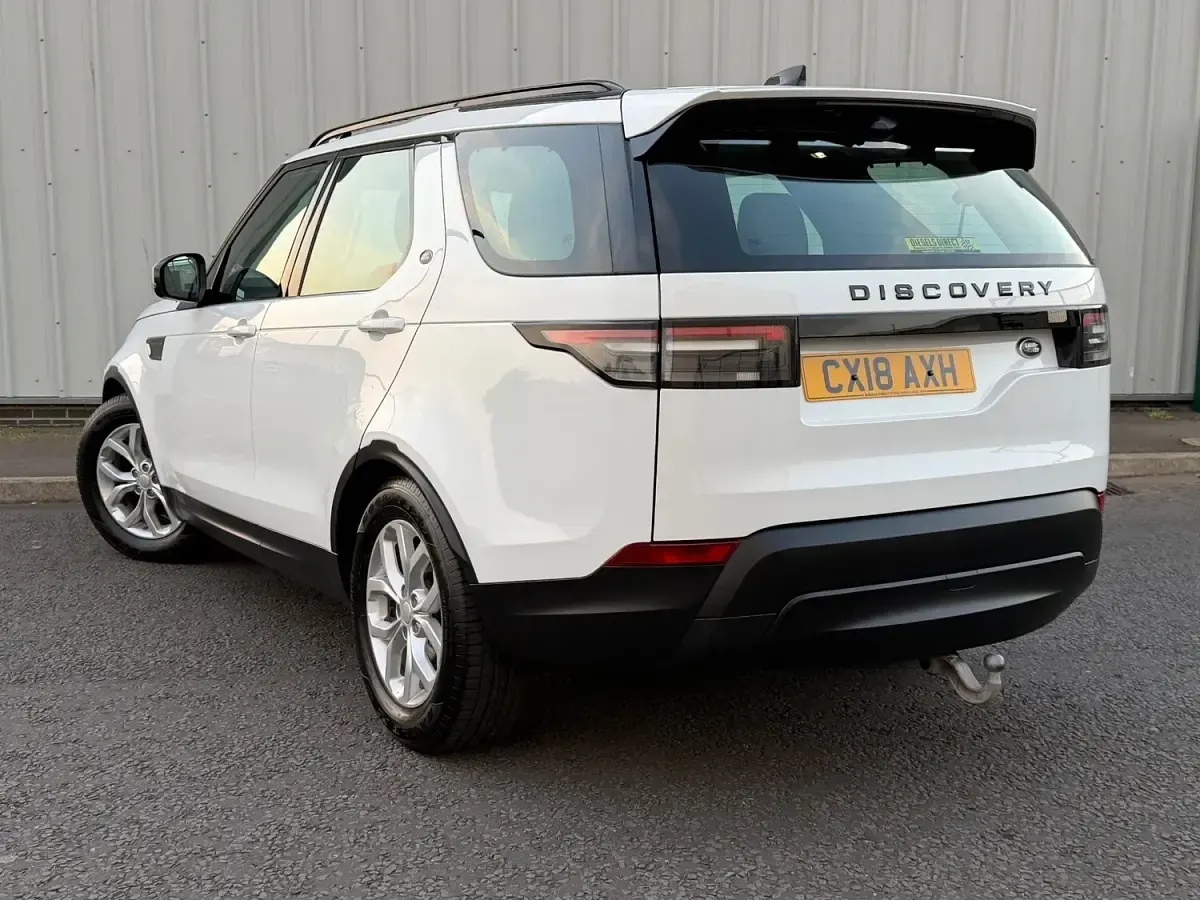 Used Land Rover Discovery 5 S 2018 White SUV