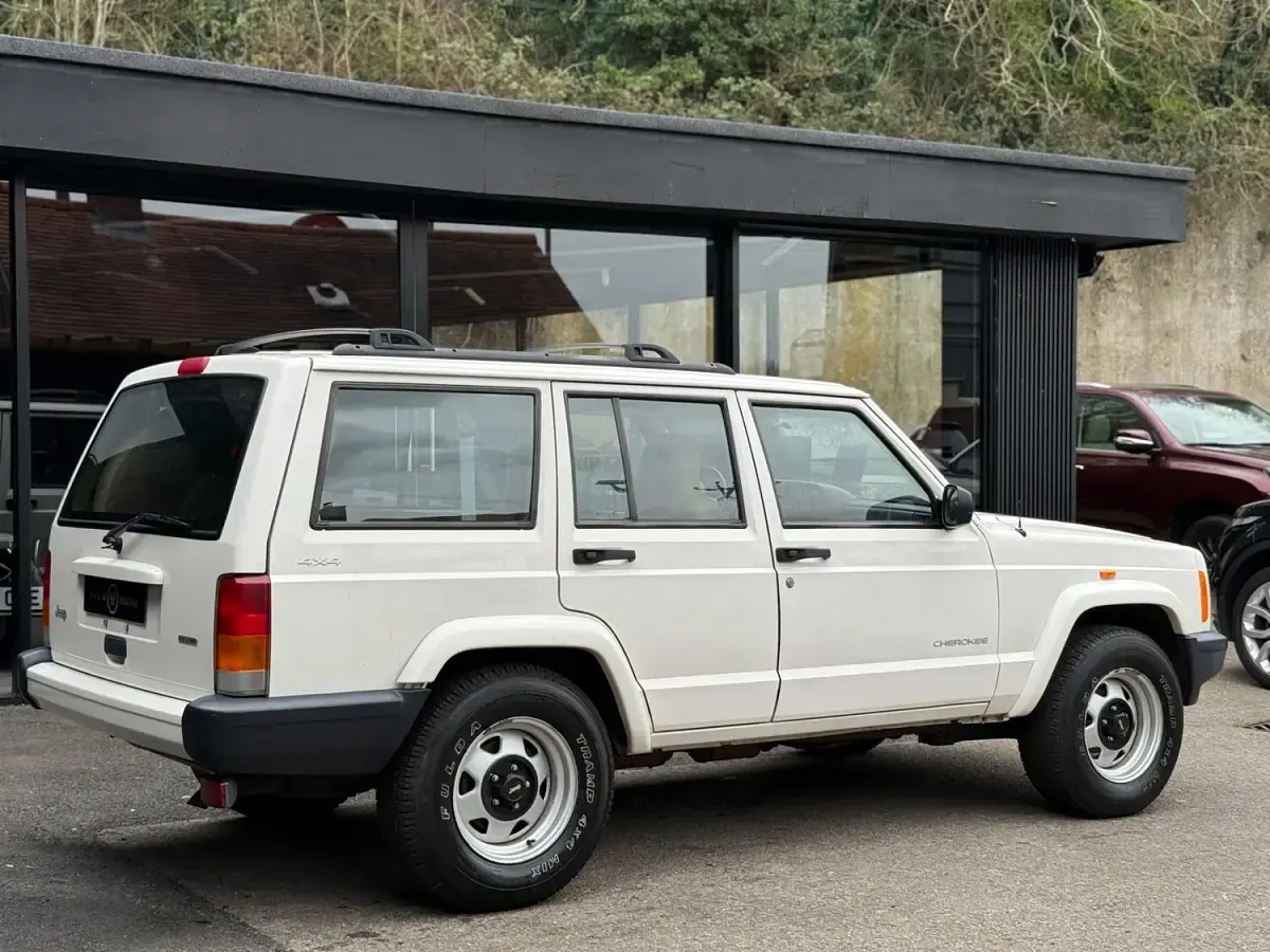 Used Jeep Cherokee Limited 1998 White SUV