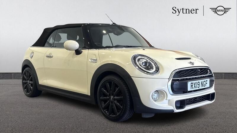 White Used 2019 Mini Cooper S Classic Hatchback | £16,500 (Fair price) - Image 1/4