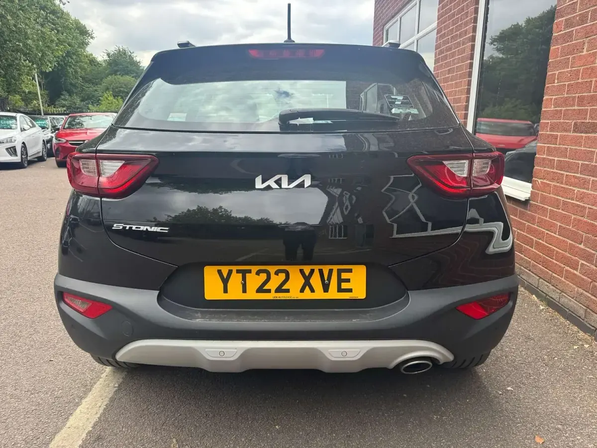 Used Kia Stonic 99 HP (72 kW) 2022 Black SUV