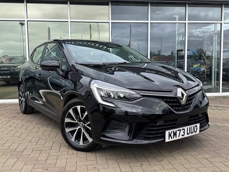 Used Renault Clio V Evolution 90 HP (66 kW) 2023 Diamond black  Hatchback
