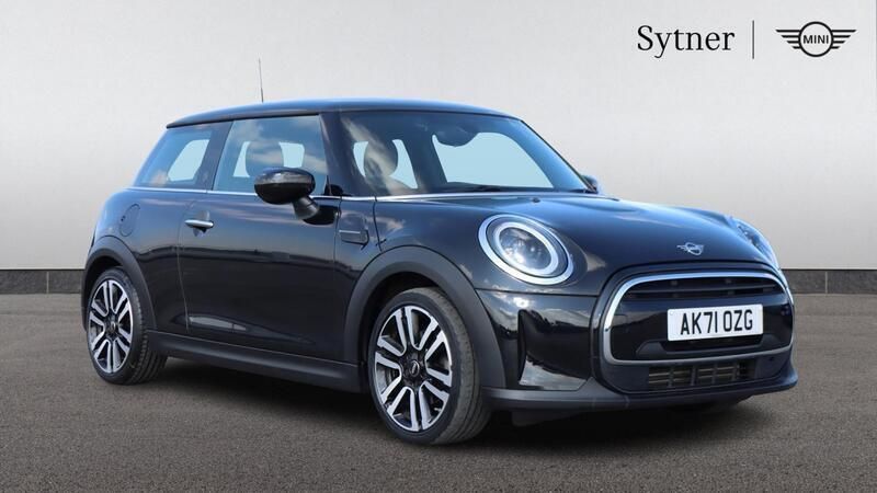 Black Used 2021 Mini Cooper Exclusive Hatchback | £15,250 (Fair price) - Image 1/4