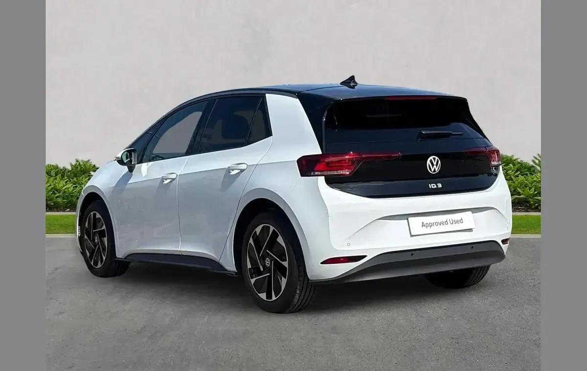 Used VW ID.3 Pure 125 kW (170 HP) 2025 White Hatchback