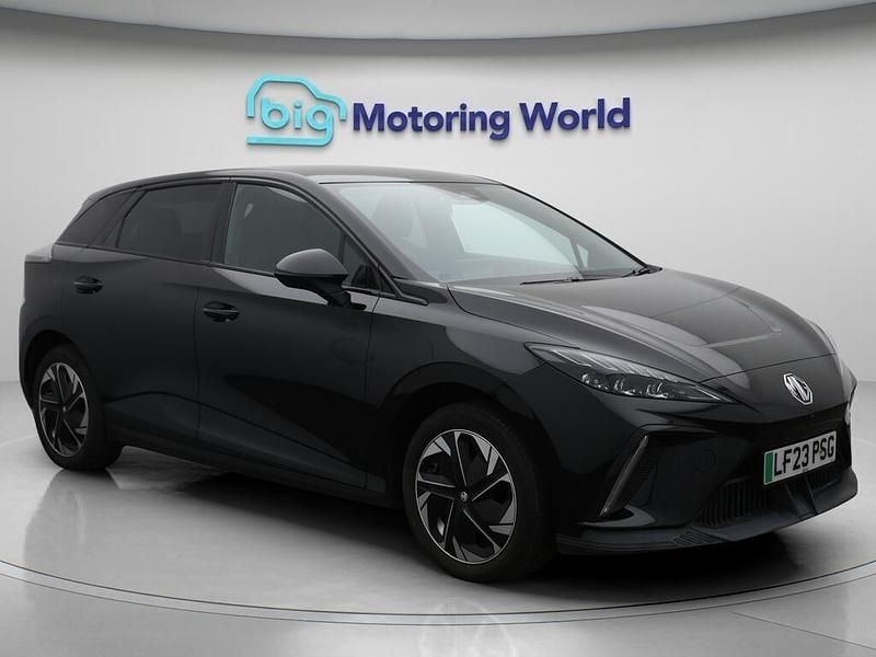 Black Used 2023 MG MG4 EV Trophy Hatchback | £14,600 (Fair price) - Image 1/4