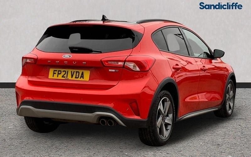 Used Ford Focus Active 125 HP (91 kW) 2021 Red Hatchback