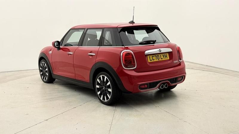 Usado Mini Cooper S Exclusive 189 HP (139 kW) 2020 Vermelho Citadino
