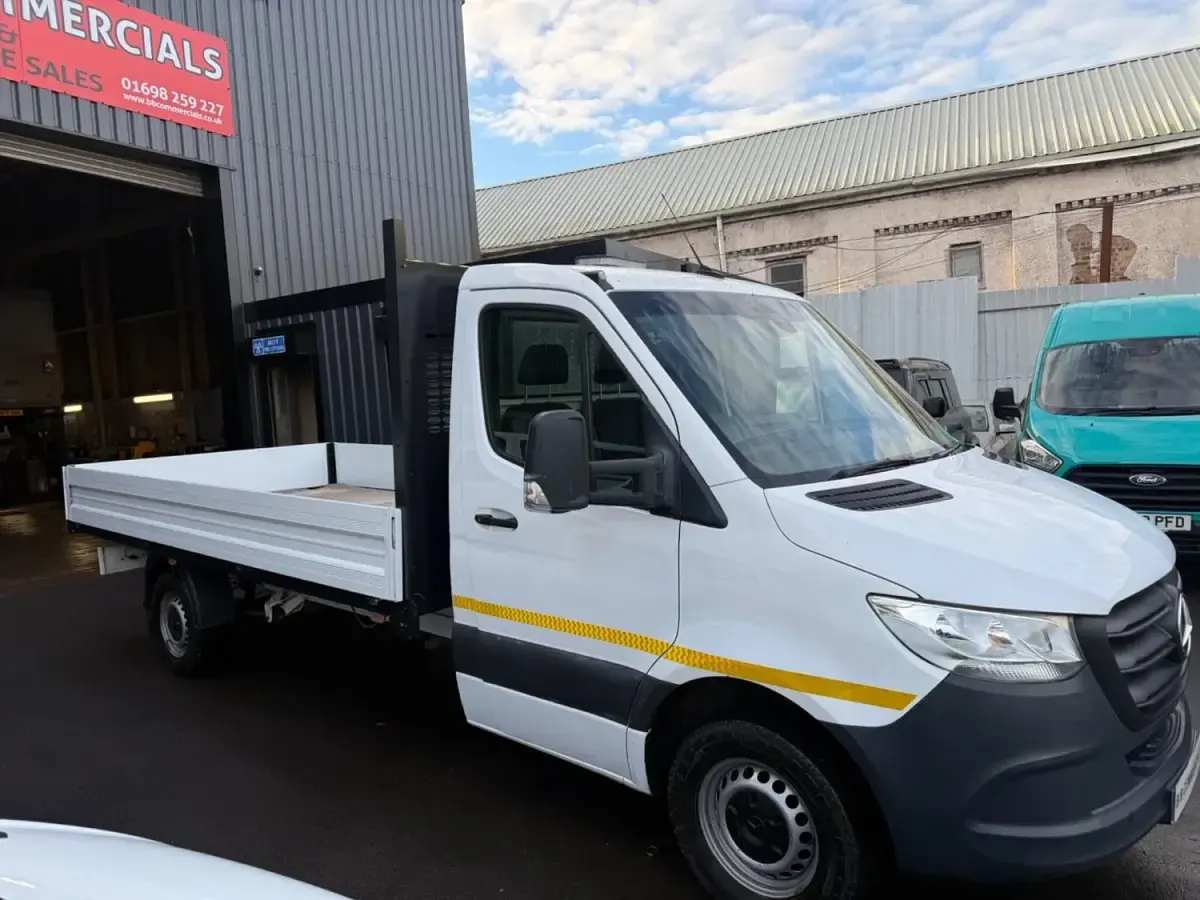 Gebraucht Mercedes Sprinter Progressive 148 PS (108 kW) 2022 Weiß Van