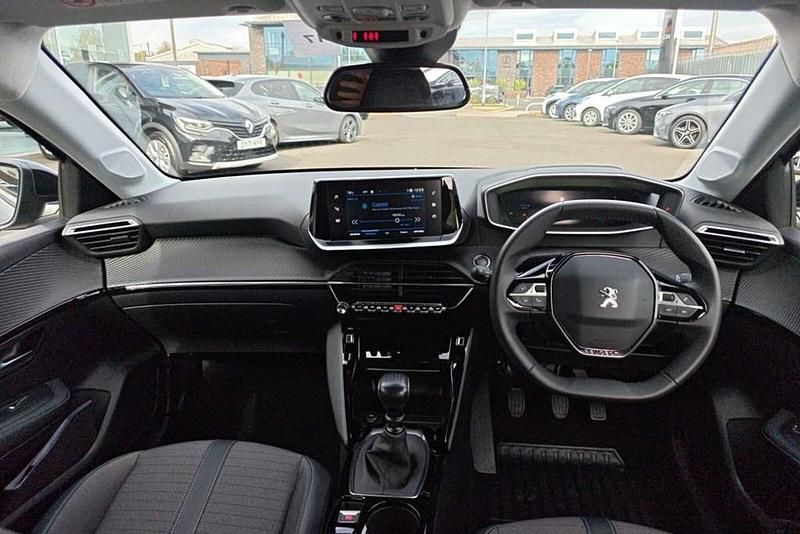 Used Peugeot 208 Allure Premium 101 HP (74 kW) 2022 Grey Hatchback