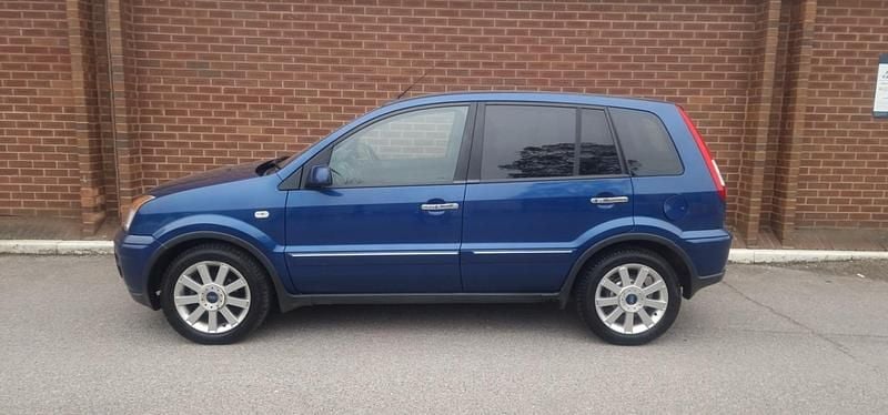 Used Ford Fusion Titanium 99 HP (72 kW) 2009 Blue Hatchback