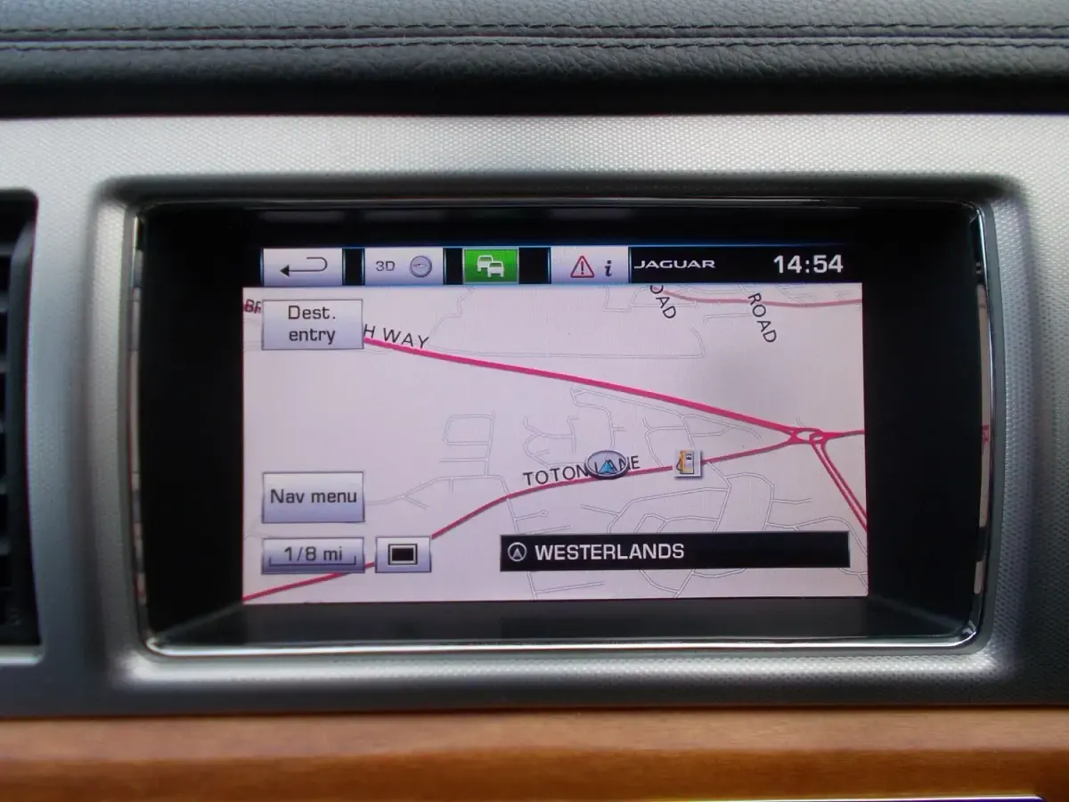 Used Jaguar XF Business Edition 163 HP (119 kW) 2013 Gold Sedan