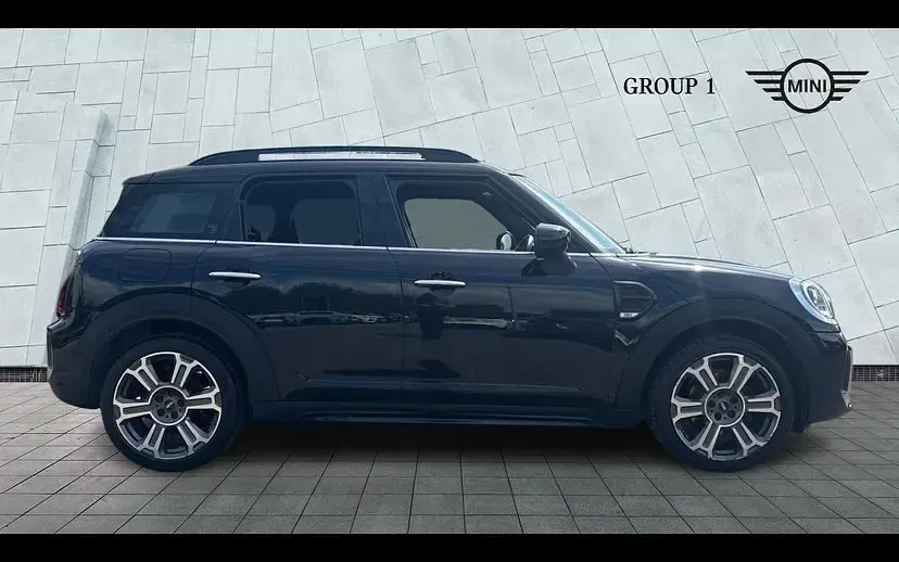 Used Mini Cooper Countryman Exclusive 134 HP (98 kW) 2021 Black SUV