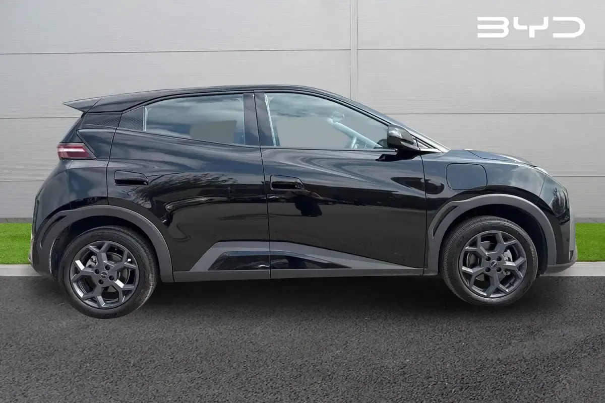 New BYD Dolphin Boost 42 kW (58 HP) 2026 Black Hatchback