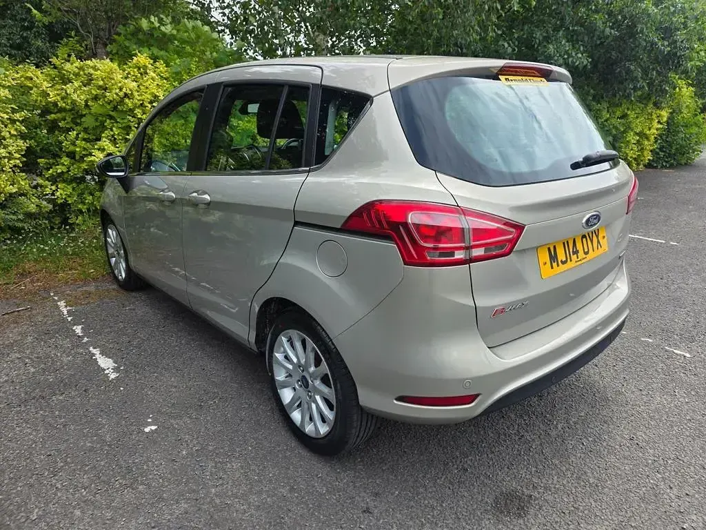 Used Ford B-MAX Titanium 2014 Silver MPV