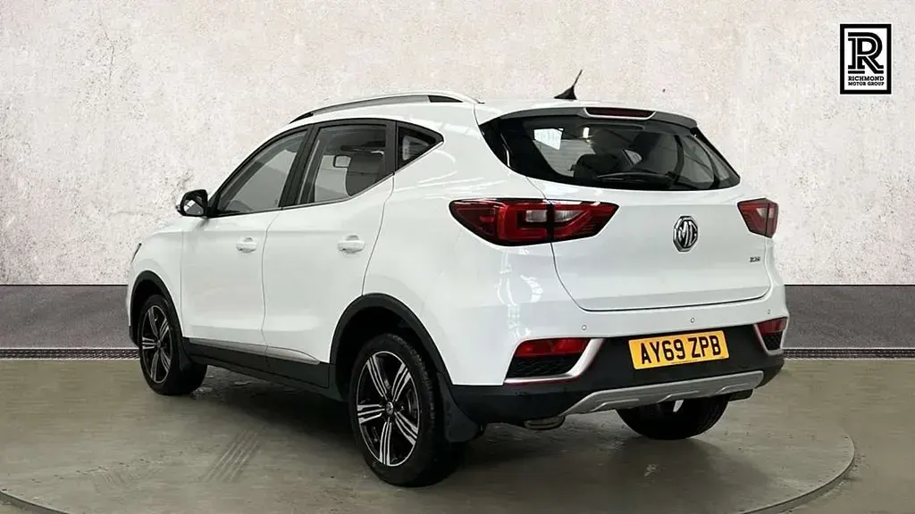 Used MG ZS 106 HP (77 kW) 2019 White SUV