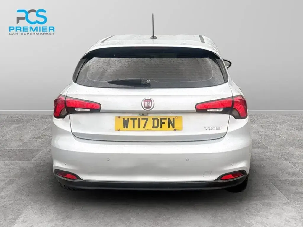 Used Fiat Tipo Lounge 2017 Silver Hatchback