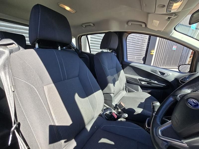 Usado Ford B-MAX Zetec 2013 Dourado Monovolume