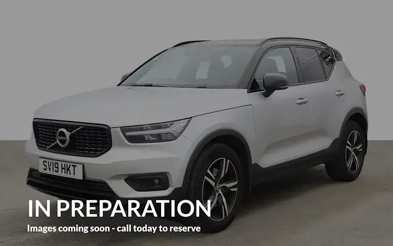 Used Volvo XC40 R-Design 190 HP (139 kW) 2020 SUV