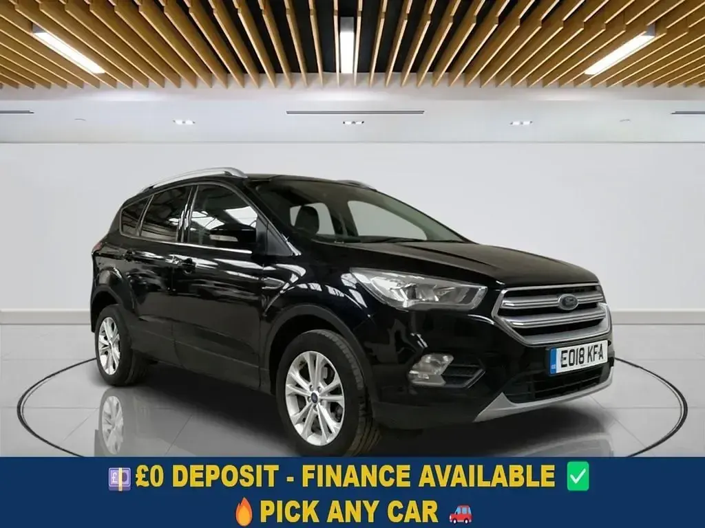 Usado Ford Kuga Titanium 150 HP (110 kW) 2018 Preto SUV