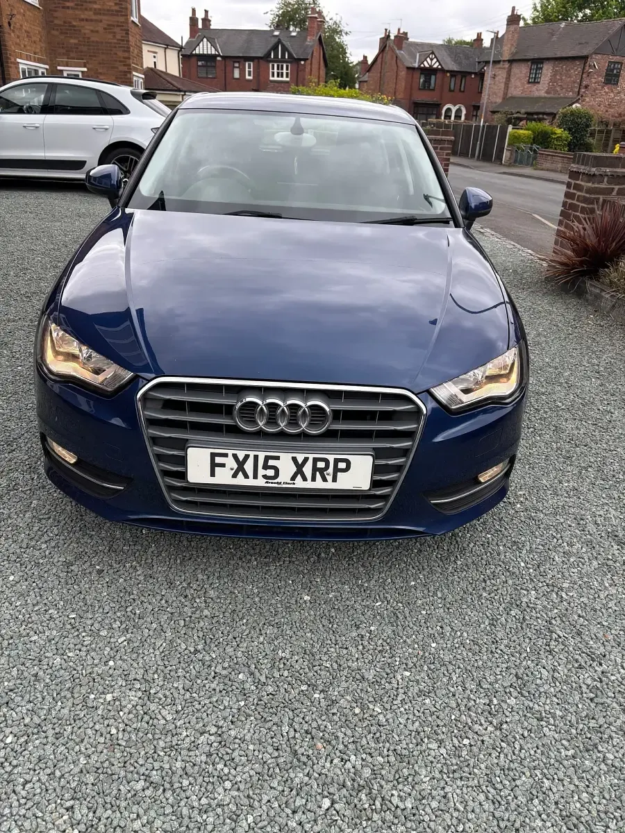 Used Audi A3 Sportback Sport 110 HP (80 kW) 2015 Blue Hatchback
