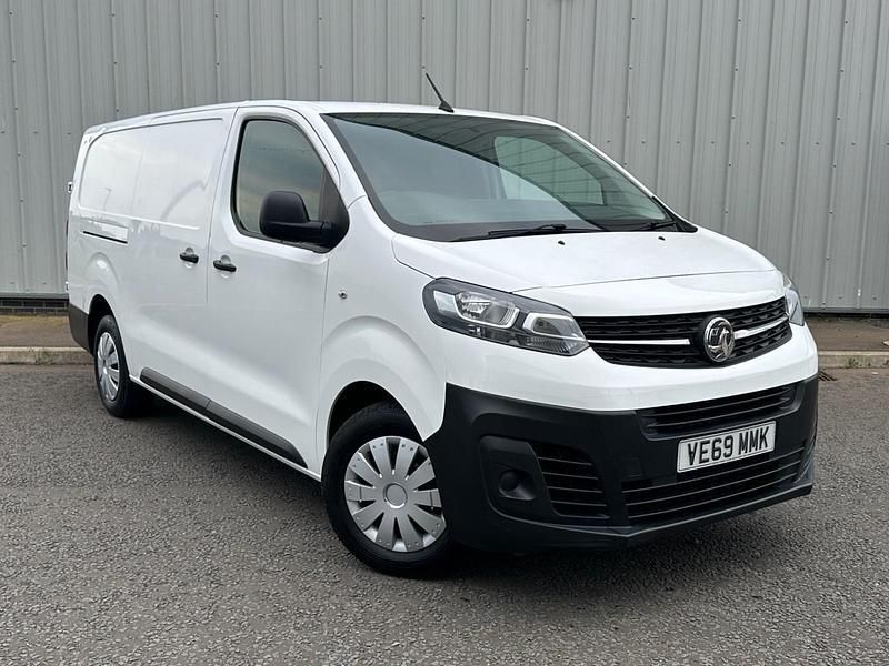 White Used 2019 Vauxhall Vivaro Edition Van | £7,995 (Good price) - Image 1/4