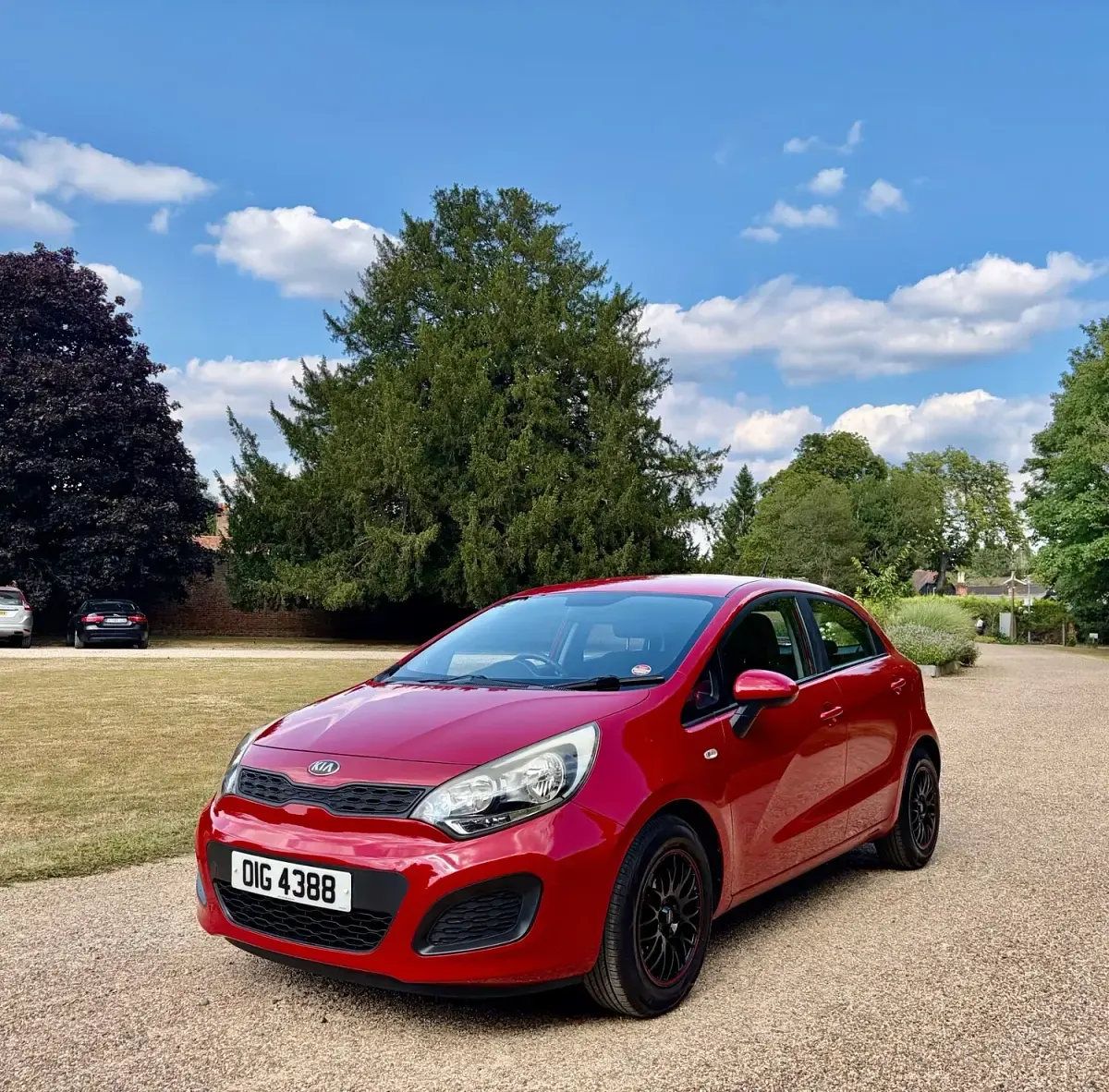 Used Kia Rio 84 HP (61 kW) 2013 Red Hatchback