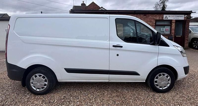 Used Ford Transit Custom Trend 105 HP (77 kW) 2018 White Van