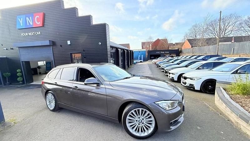 Used BMW 320 Luxury Line 2013 Brown Estate