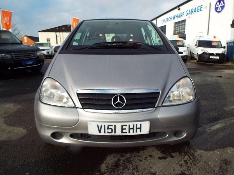 Used Mercedes A140 Classic 82 HP (60 kW) 1999 Silver Hatchback
