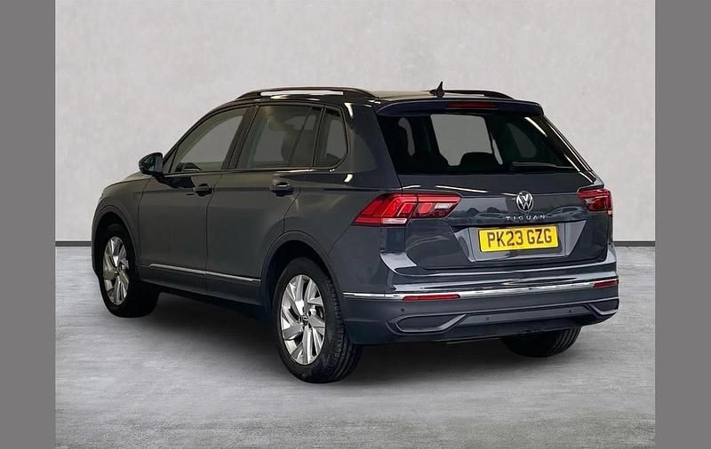 Used VW Tiguan Life 147 HP (108 kW) 2023 Grey SUV
