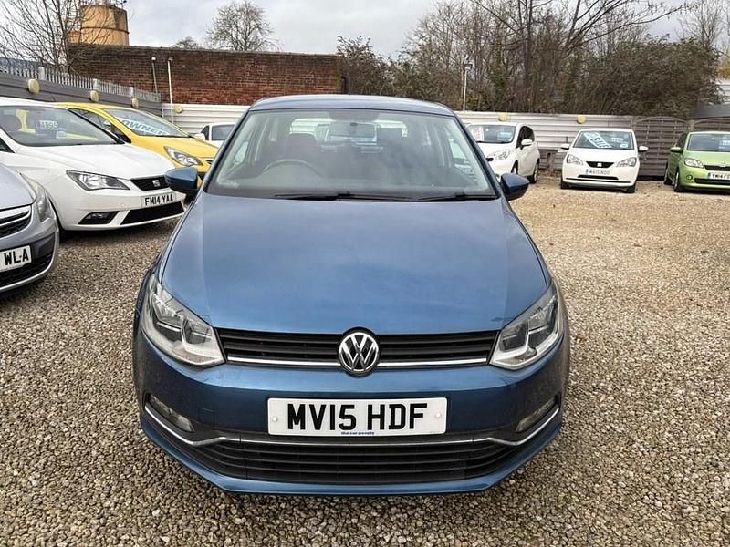 Used VW Polo SE 90 HP (66 kW) 2015 Blue Hatchback