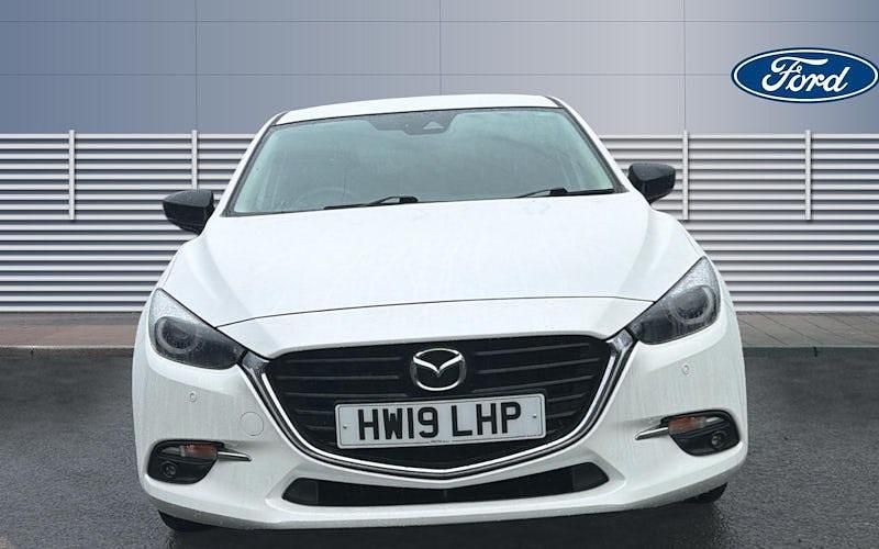 Begagnad Mazda 3 Inclusive 120 HK (88 kW) 2018 Vit Halvkombi