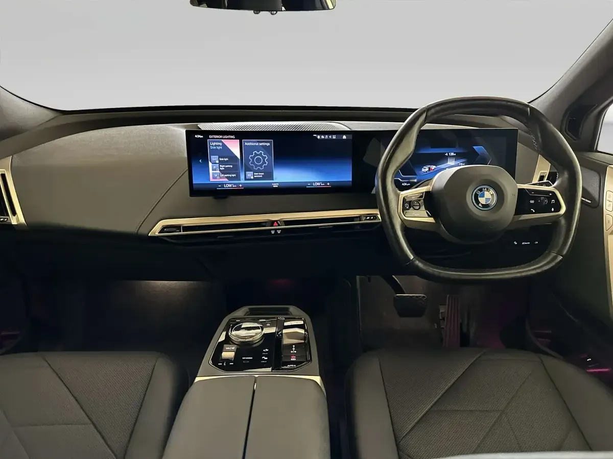 Used BMW iX M Sport 239 kW (326 HP) 2022 White SUV