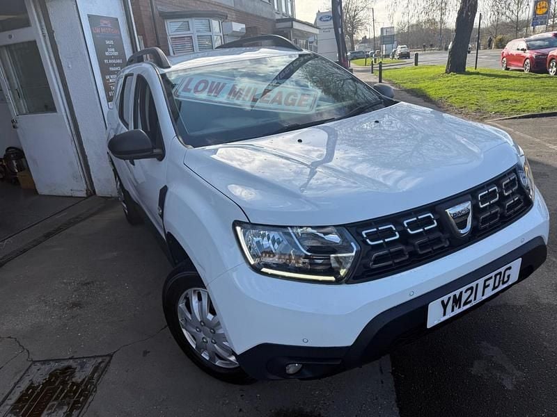 Used Dacia Duster Essentiel 100 HP (73 kW) 2021 White SUV
