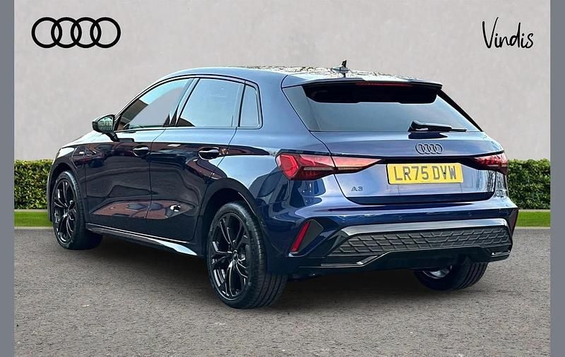 New Audi A3 e-tron Black Edition 200 HP (147 kW) 2025 Blue Hatchback