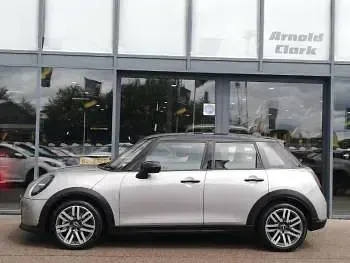 Used Mini Cooper Classic 114 kW (156 HP) 2025 Silver Hatchback